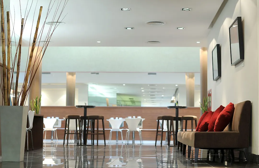 Dazzler By Wyndham Buenos Aires Maipu-1